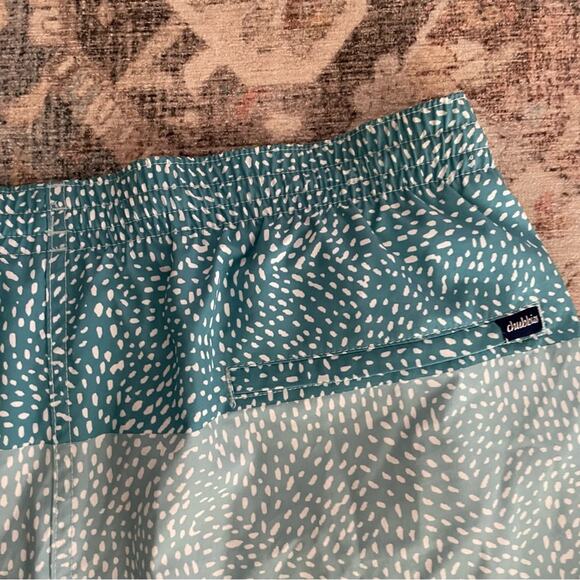 Chubbies The Whale Shark Classic Swim Trunks 5.5” XXL - Picture 8 of 11